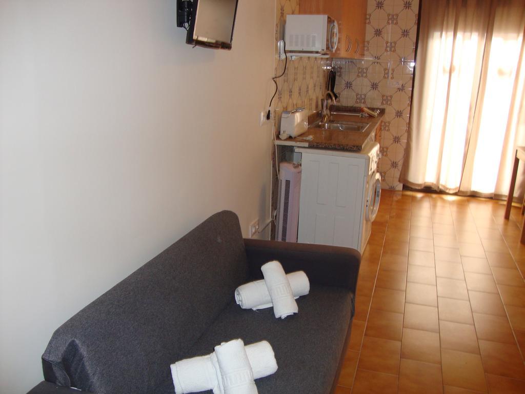 Apartaments Claudi Tossa de Mar Pokoj fotografie